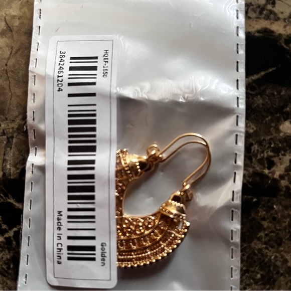 BOGO 50% Off NWT Vintage Gold Boho Flower Carved Hoop Dangle Earrings For Women - Picture 3 of 7